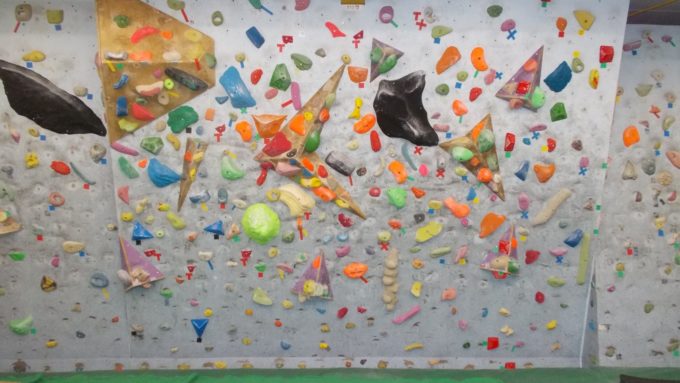 神奈川県のクライミング施設「Aladdin（アラジン） クライミング」